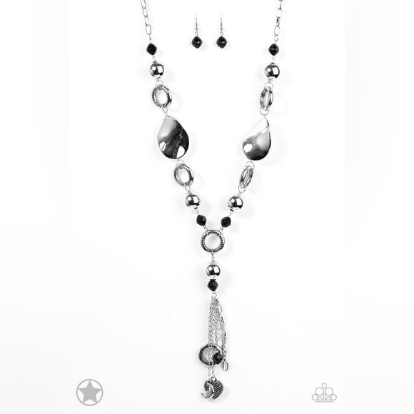 Blockbuster - Total Eclipse Of the Heart - Silver Necklace & Earrings Set - Picture 2 of 2